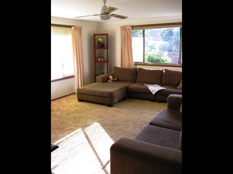 5 Wahlooga Way, Ocean Shores NSW 2483