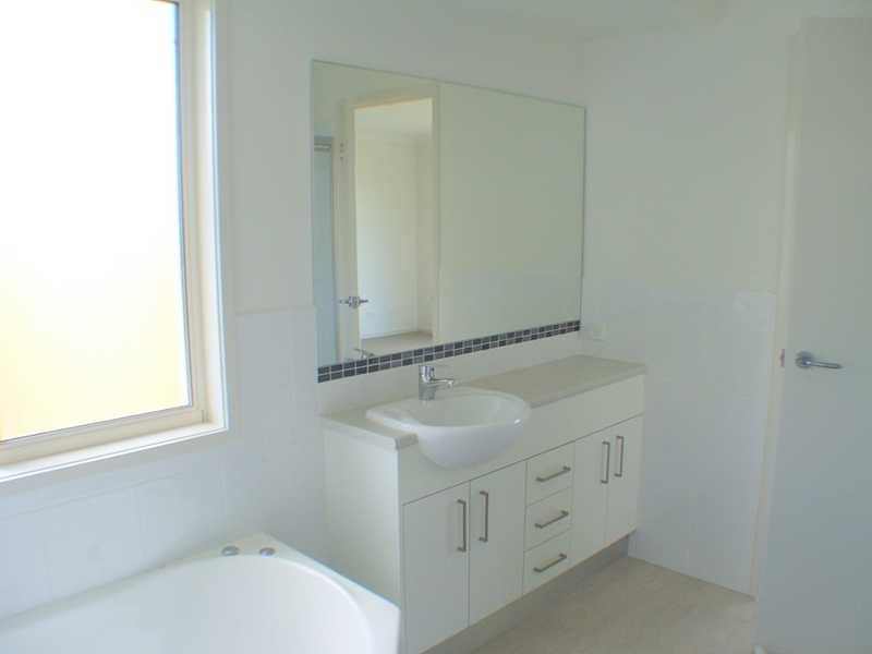 30 Abercrombie Crescent, Upper Coomera QLD 4209