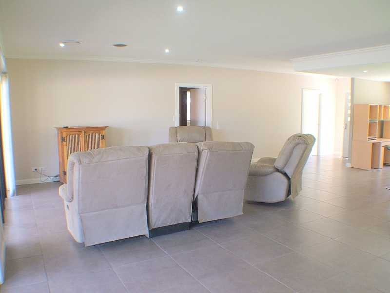 20 Reed Place, Maudsland QLD 4210