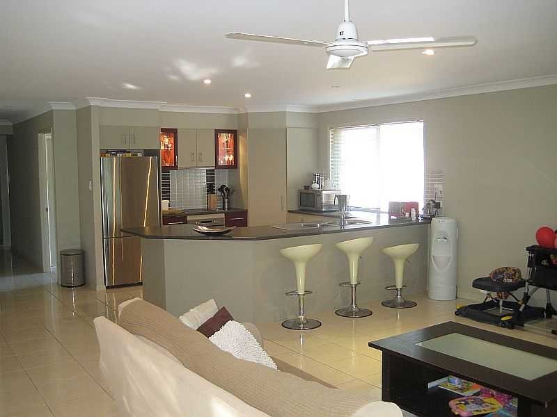 16 Capeliliy Drive, Upper Coomera QLD 4209