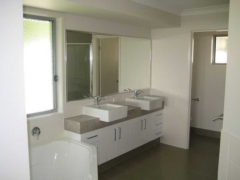 4 Phaeton St, Upper Coomera QLD 4209