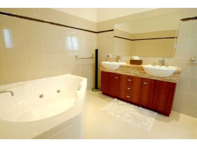 Unit 4-COO/14 Whitsunday Boulevard, Hamilton Island QLD 4803