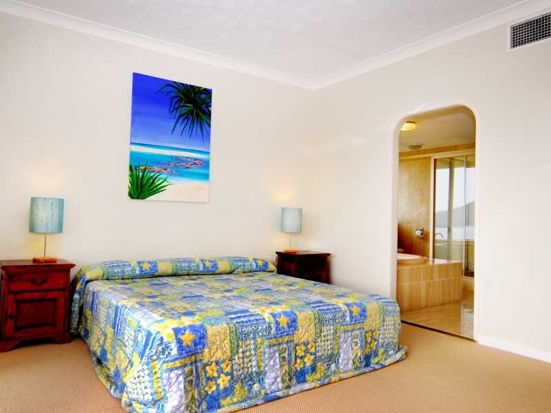 Unit 6-YHT/1 Marina Drive, Hamilton Island QLD 4803