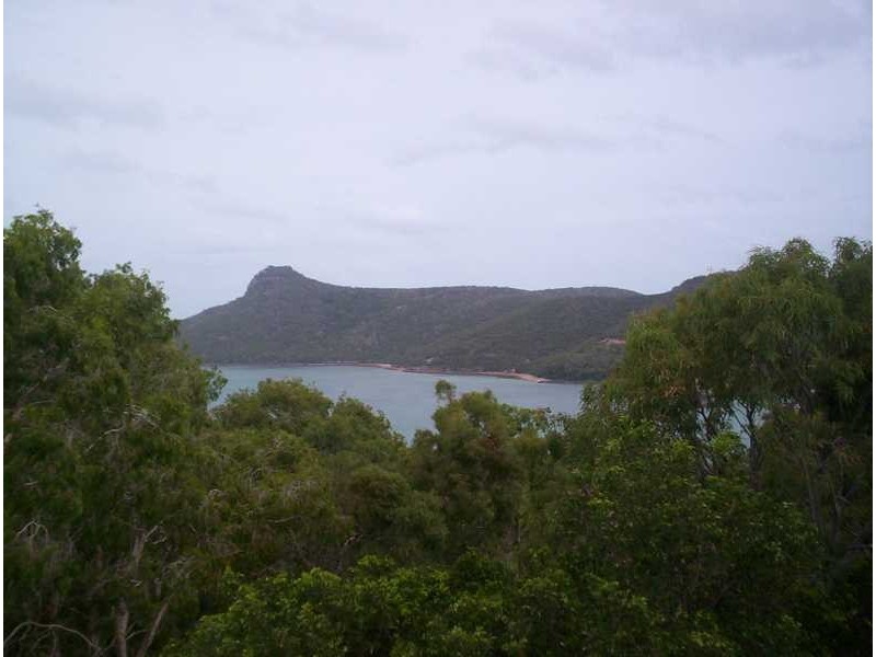 Unit B-BAY/5 Eastview Lane, Hamilton Island QLD 4803