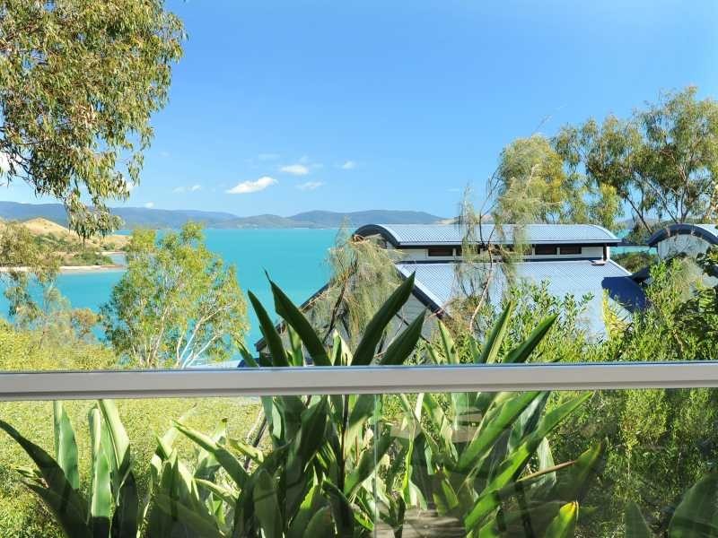 Unit 1-OAS/2 Flametree Grove, Hamilton Island QLD 4803