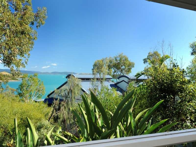 Unit 1-OAS/2 Flametree Grove, Hamilton Island QLD 4803