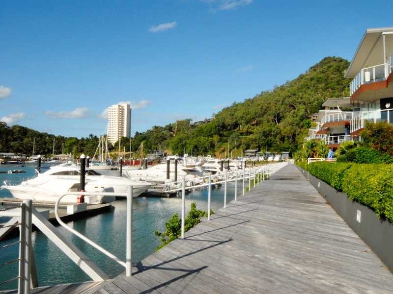 Unit 24-PAV/1 Airport Drive, Hamilton Island QLD 4803