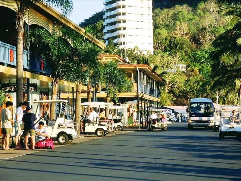 Unit E-BAY/5 Eastview Lane, Hamilton Island QLD 4803