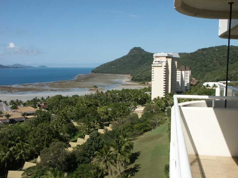 Unit 11-YHT/1 Marina Drive, Hamilton Island QLD 4803