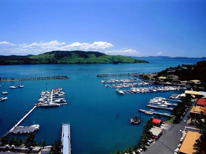 Unit 11-YHT/1 Marina Drive, Hamilton Island QLD 4803