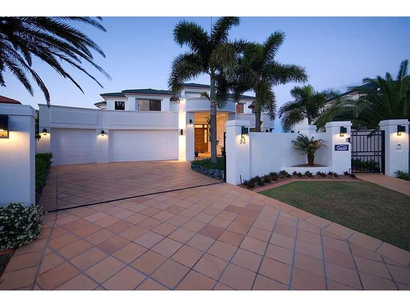 93 Bollard Cct, Clear Island Waters QLD 4226