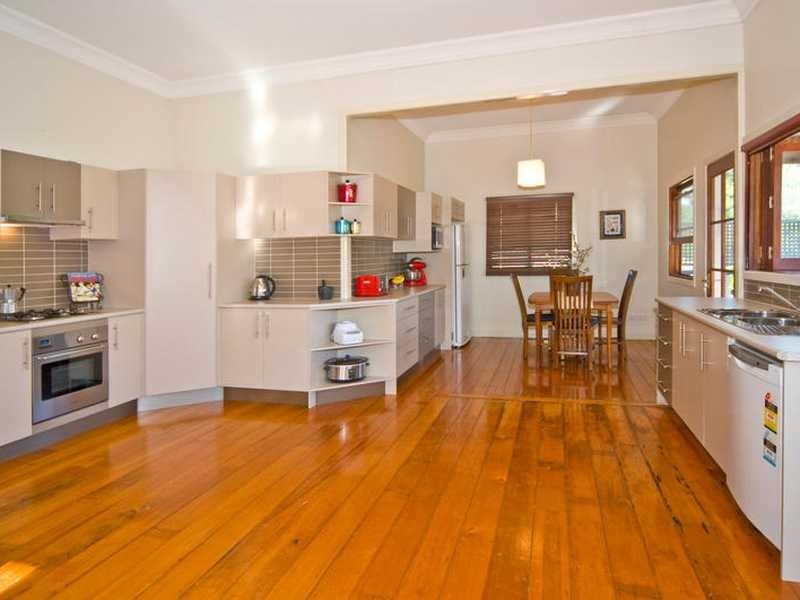 37 Fifth Avenue, Coorparoo QLD 4151