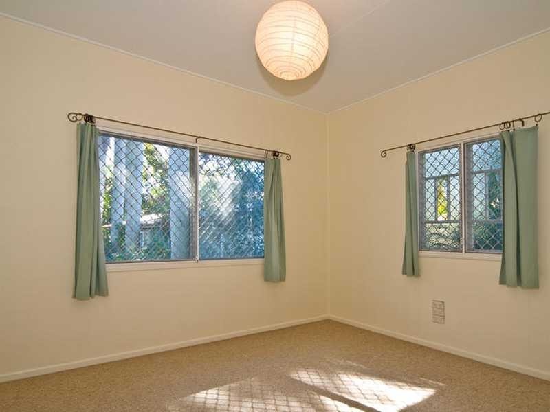 45 Alkoomie St, Wynnum QLD 4178