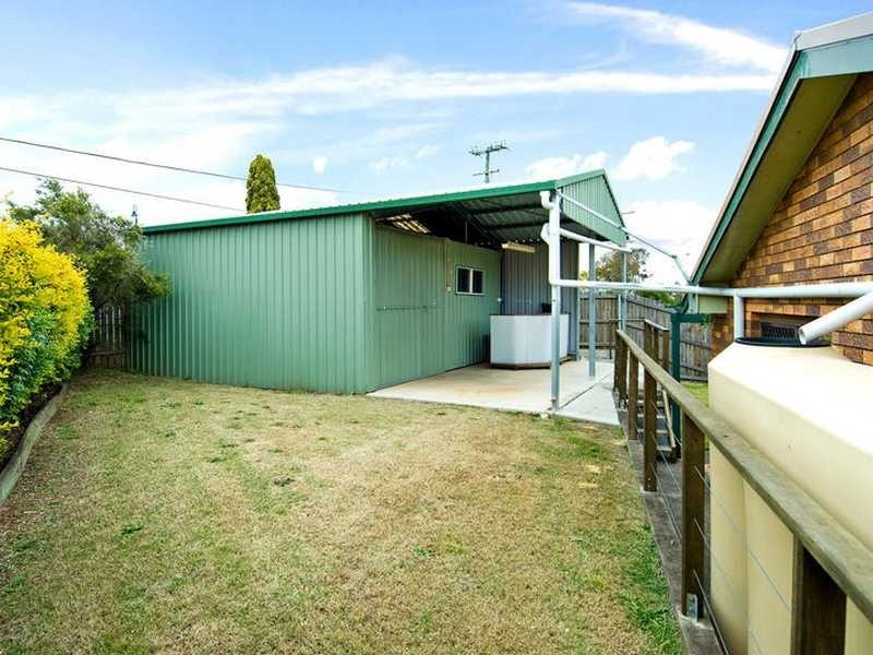 4 Radford Rd, Manly West QLD 4179