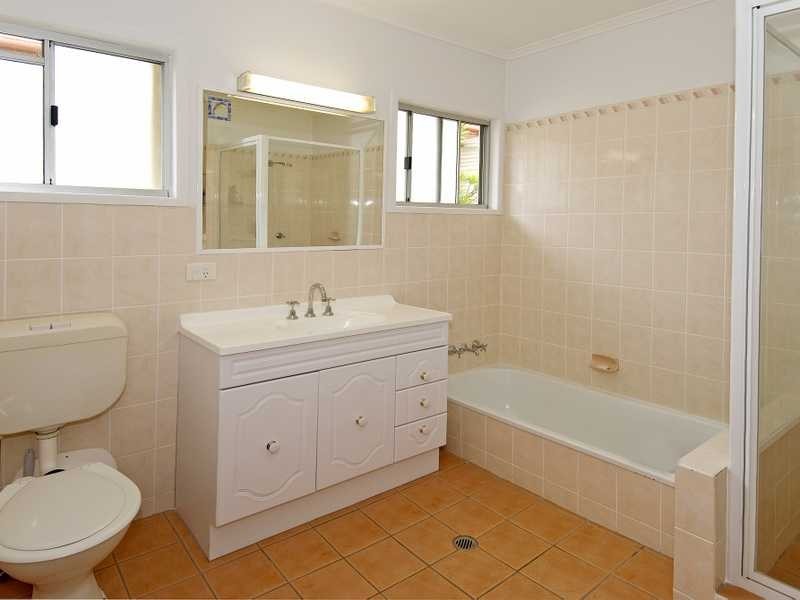 70 Greta Street, Manly West QLD 4179