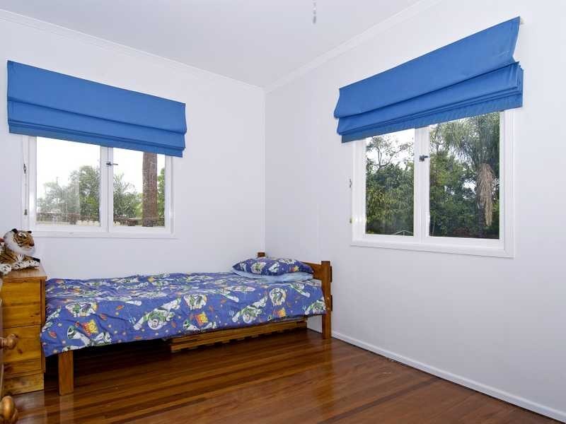 70 Greta Street, Manly West QLD 4179