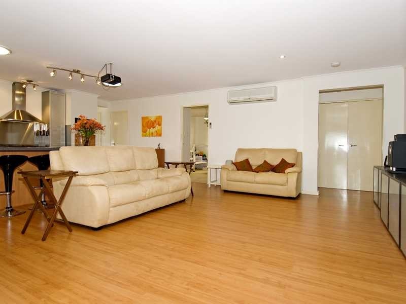 19 Whatmore Place, Manly West QLD 4179