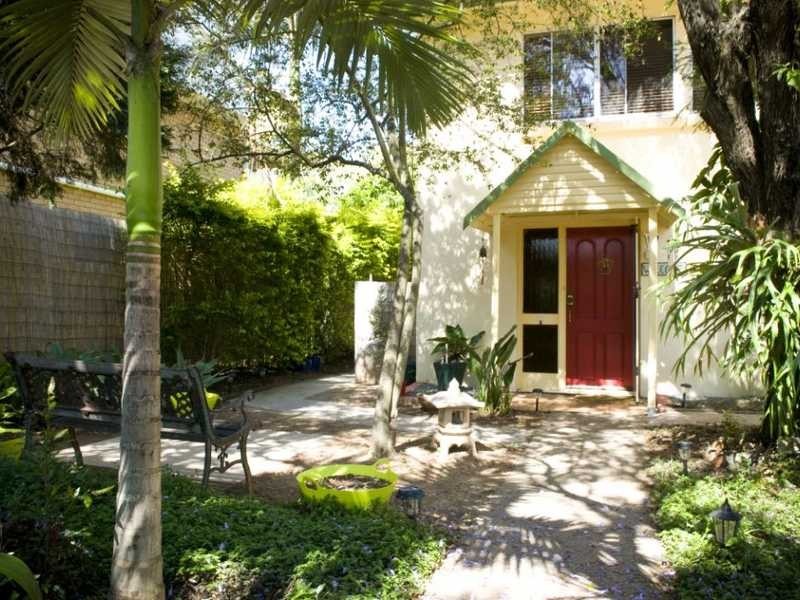 27 Brierty St, Wynnum West QLD 4178