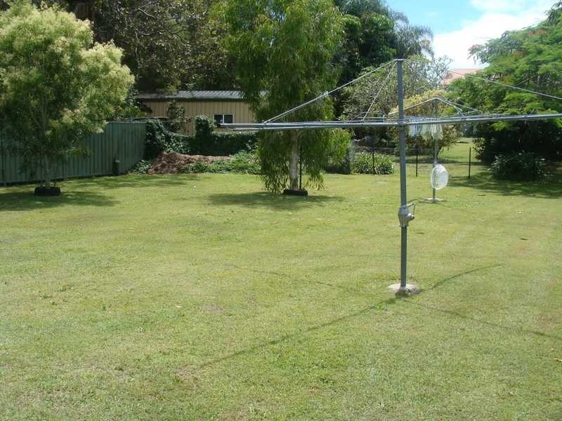 4 Empire Ave, Manly West QLD 4179