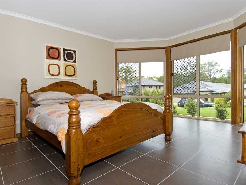 97 Brokenwood Circuit, Gumdale QLD 4154
