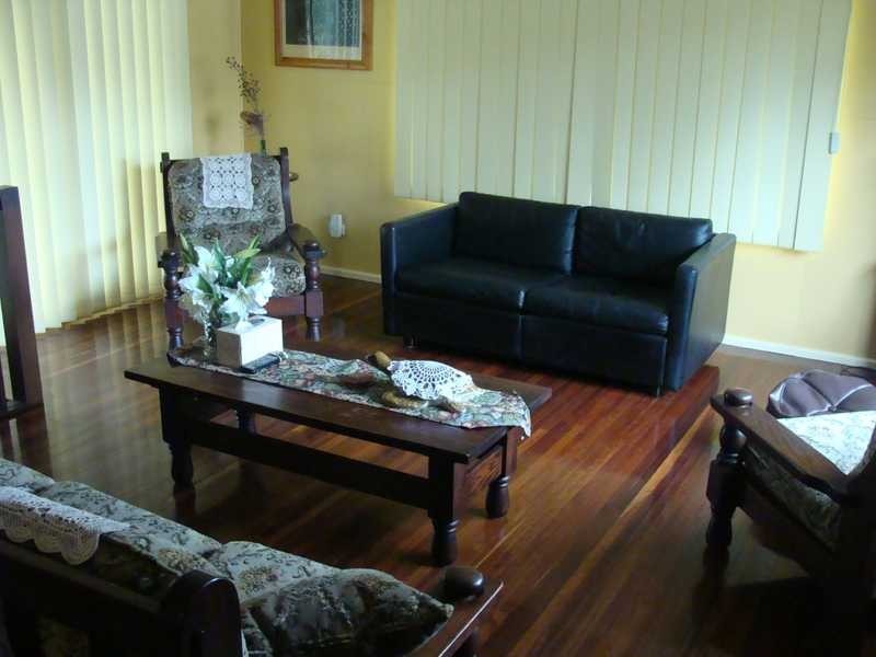 39 Kianawah Rd, Wynnum West QLD 4178