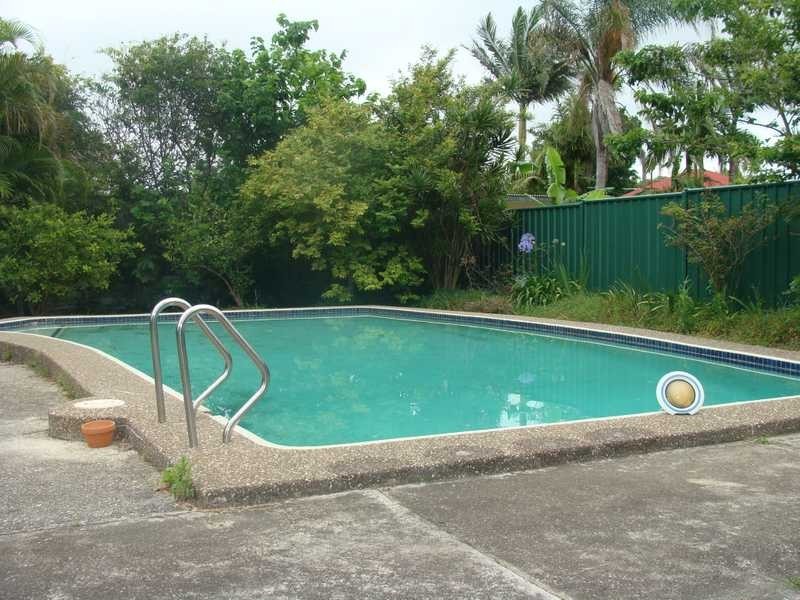 6 Gaywood St, Wynnum West QLD 4178