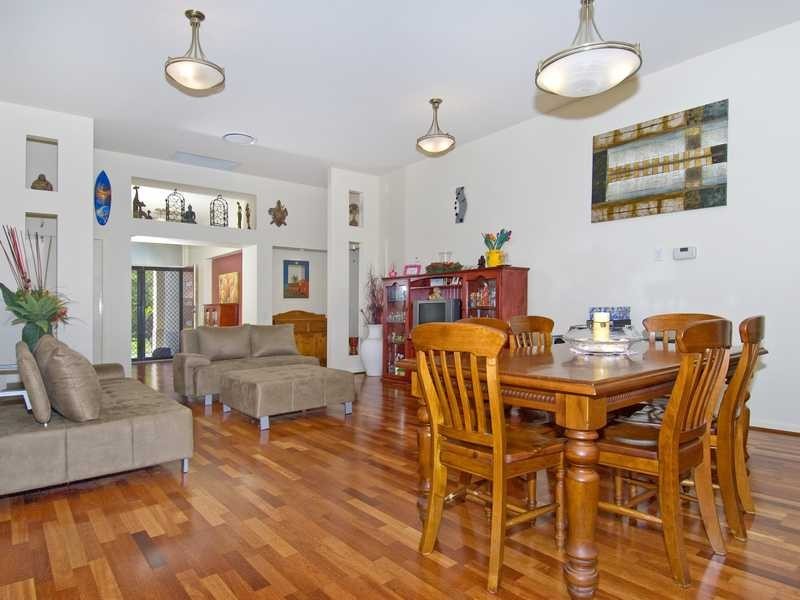 15 Gumtree Ct, Tingalpa QLD 4173