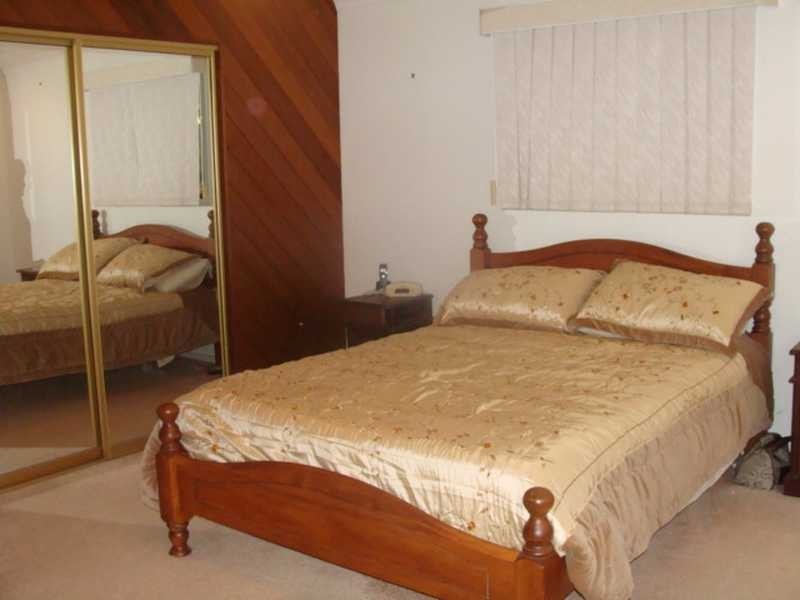 228 Mooroondu Road, Thorneside QLD 4158