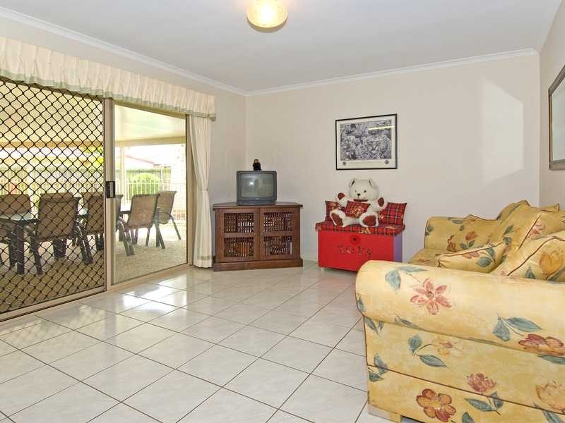70 Fryar Street, Victoria Point QLD 4165