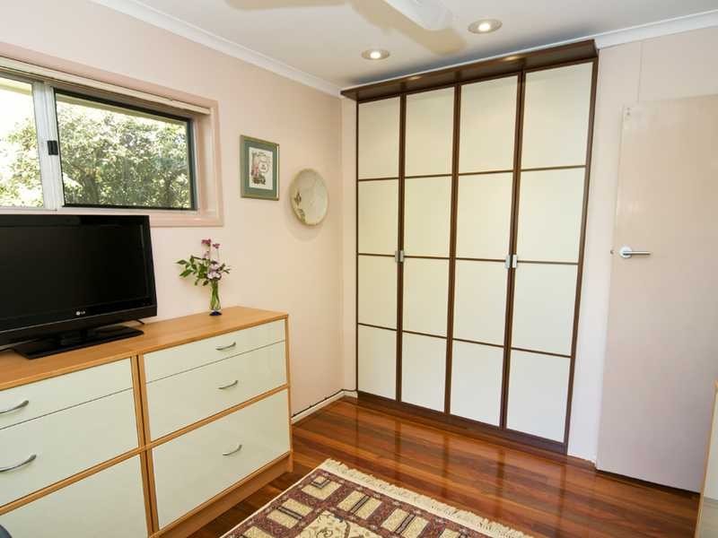 71 Roseberry Parade, Wynnum QLD 4178