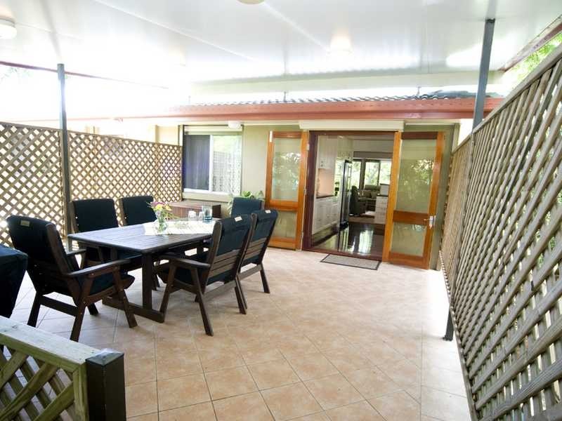 71 Roseberry Parade, Wynnum QLD 4178