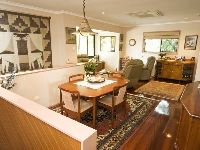 71 Roseberry Parade, Wynnum QLD 4178