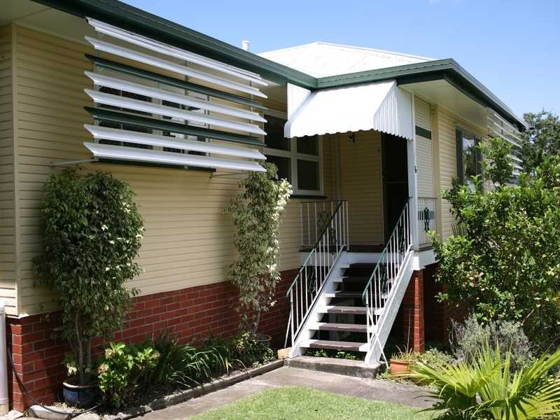 6 Greta St, Manly West QLD 4179