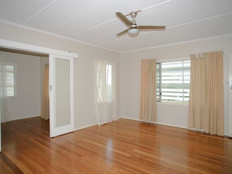 6 Greta St, Manly West QLD 4179