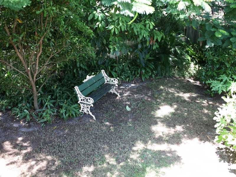 6 Greta St, Manly West QLD 4179