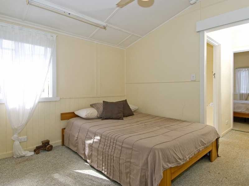 141 Preston Road, Manly West QLD 4179