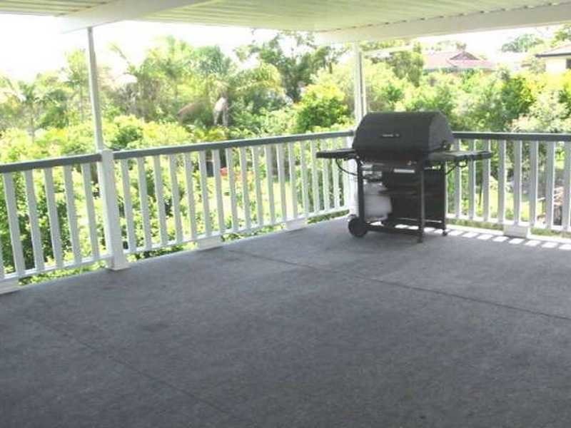 14 Kenmar St, Wynnum West QLD 4178