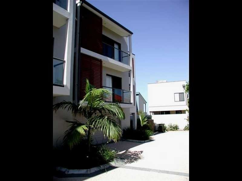 5-226 Stratton Tce, Manly QLD 4179