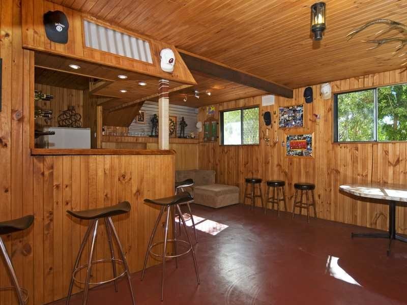 223 Kianawah Rd, Wynnum West QLD 4178