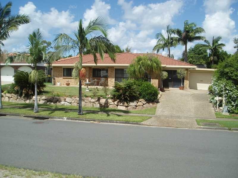 10 Beverley Road, Wynnum West QLD 4178
