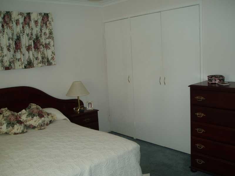 10 Beverley Road, Wynnum West QLD 4178