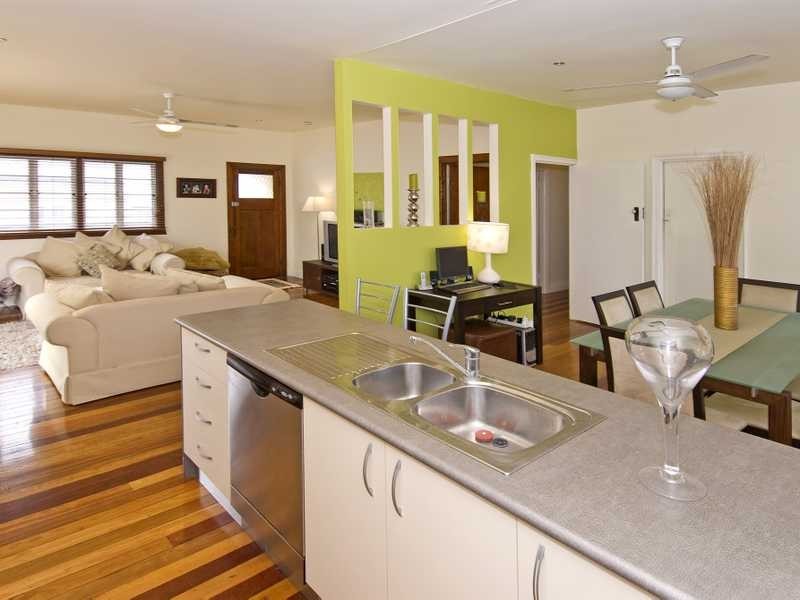 17 Parkview Avenue, Wynnum QLD 4178