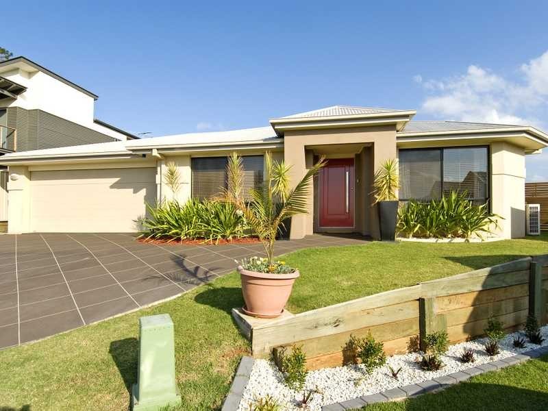 19 Whatmore Place, Manly West QLD 4179