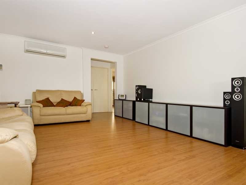 19 Whatmore Place, Manly West QLD 4179