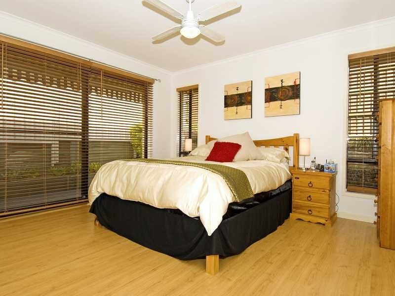 19 Whatmore Place, Manly West QLD 4179