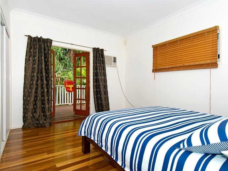 31 Bowering St, Lota QLD 4179