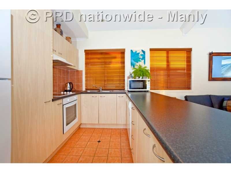 9-24 Yamboyna St, Manly QLD 4179