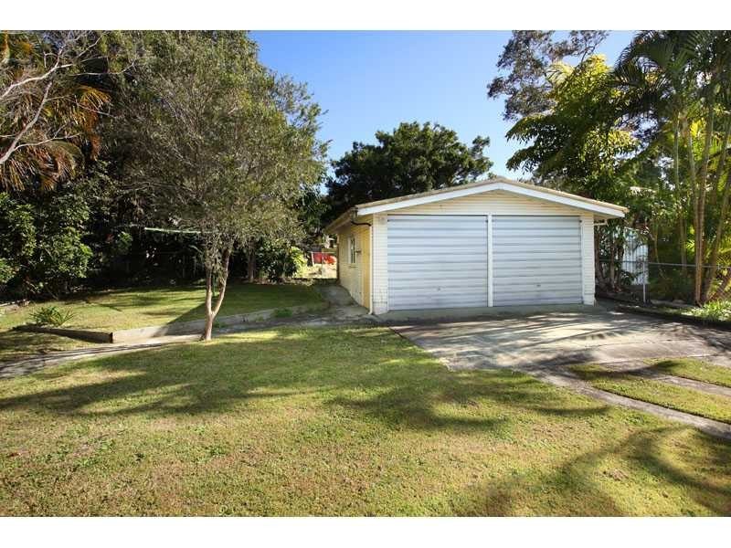 5 Rickston ST, Manly West QLD 4179