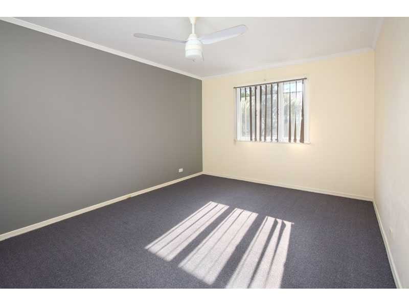 5 Rickston ST, Manly West QLD 4179