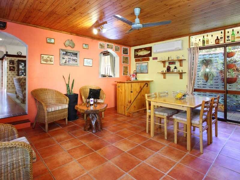 50 Seabreeze Road, Manly West QLD 4179